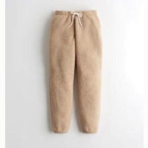 Hollister Gilly Hicks teddy joggers